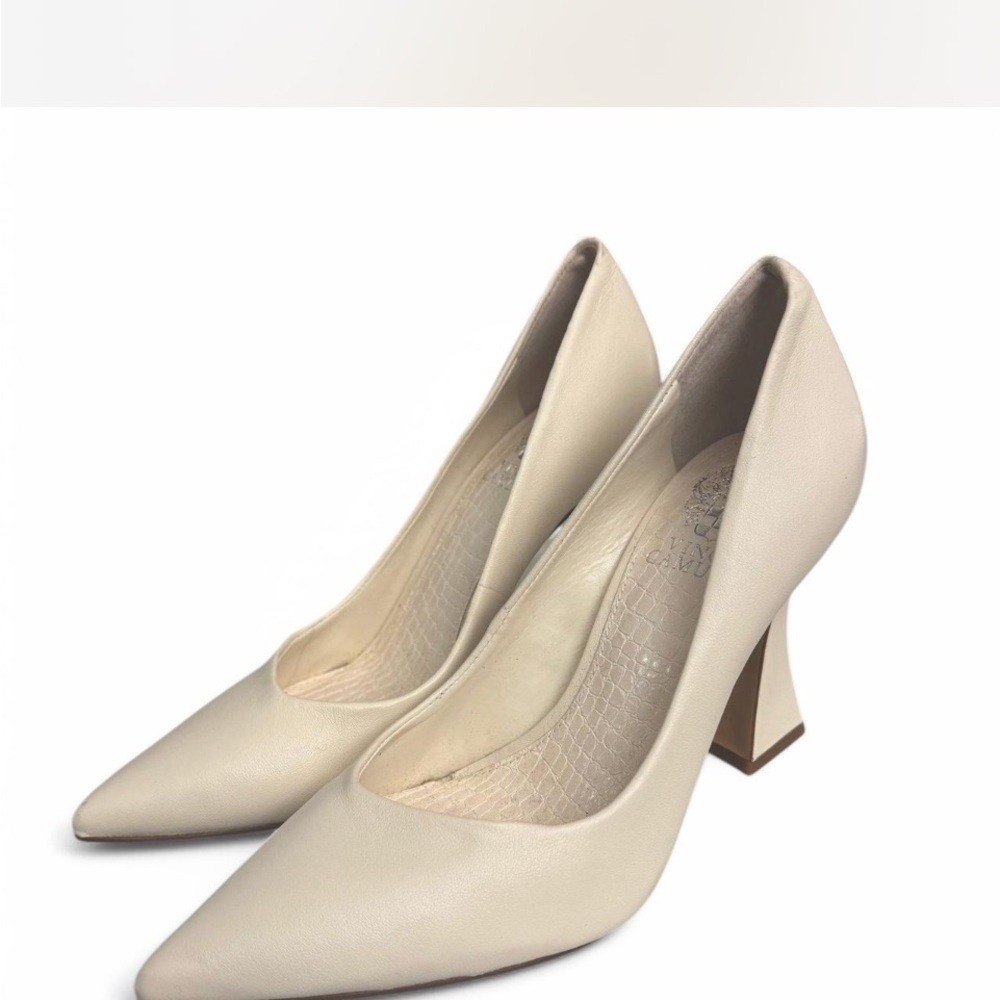 Elegant Cream Women's Pumps